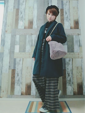 「Avail（アベイル）のアイテム（チェスターコート、グリーン系）」を使った、ｙａｔｏさん（レディース・163cm）の冬コーディネート