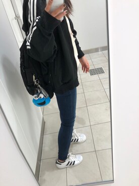 「adidas Originals（アディダスオリジナルス）のアイテム（ジャケット/アウター、ブラック系）」を使った、ななこさん（レディース・159cm）の冬コーディネート