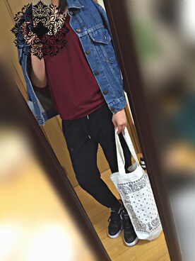 「YELLOW96（イエロー96）のアイテム」を使った、くろさん（レディース・160cm）の春コーディネート