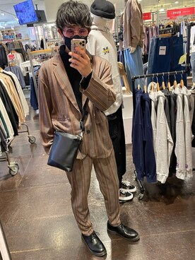 「G.O.C（ジーオーシー）のアイテム（テーラードジャケット）」を使った、ゆーすけさん（メンズ・172cm）の冬コーディネート