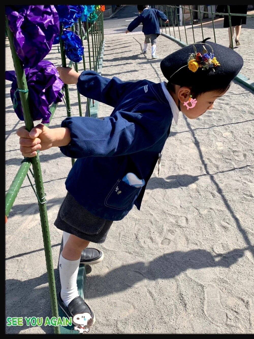 「卒園式、フォーマル、正装、スリッポン、6歳、男の子、コサージュ、ありがとう꒰๑͒ •ꇵ͒•`๑͒꒱☁︎、手作りアクセサリー、MimiCadeau」｜「園服✨のアイテム（シャツ/ブラウス、ブルー系）」を使った、☆RandM☆さん（キッズ・110cm）の春コーディネートの1枚目の写真
