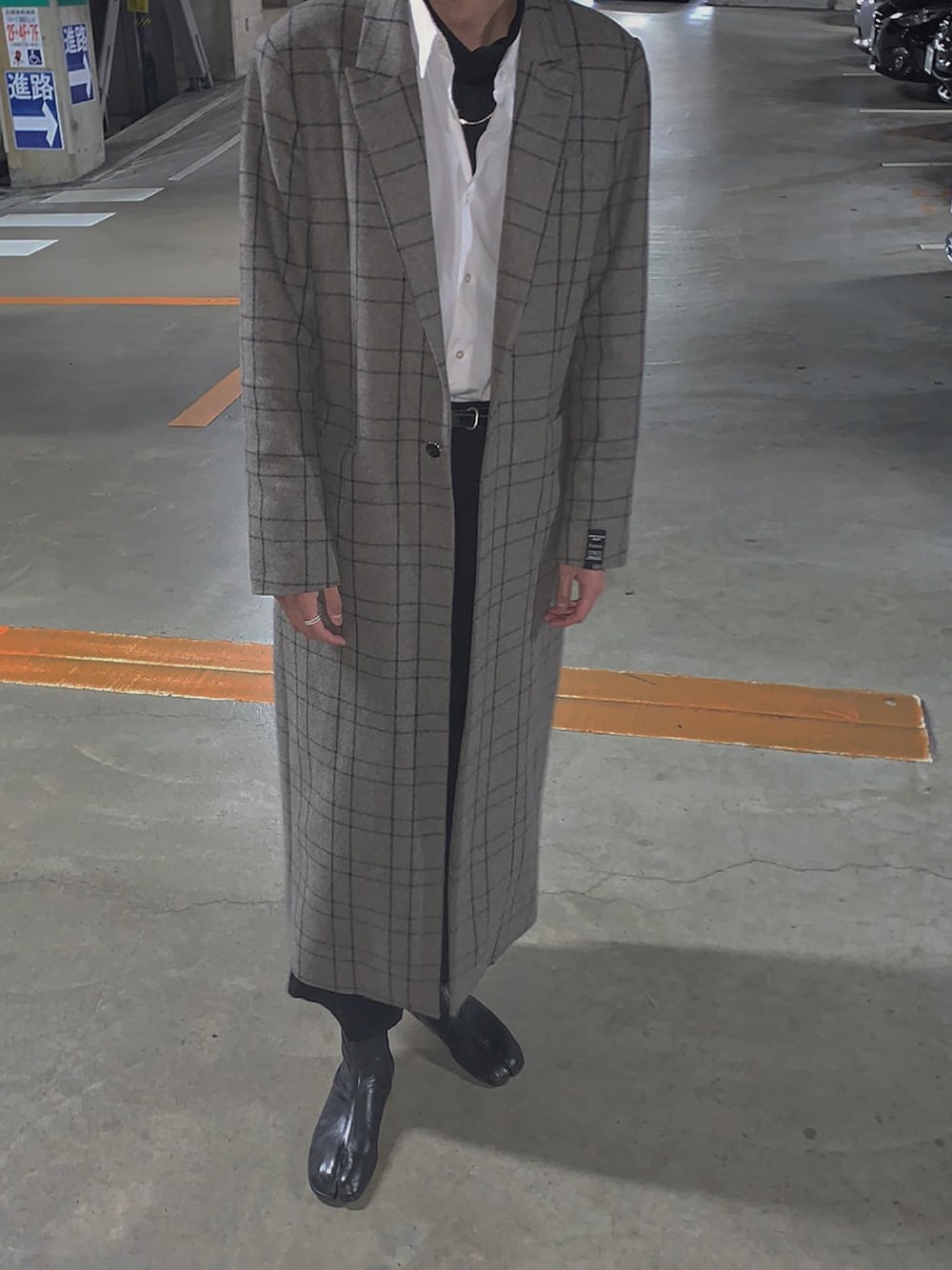 「Maison MargielaのMaison Margiela - Tabi アンクルブーツ - men - レザー - 42（ブーツ、ブラック系）」を使った、りょーごさん（メンズ・183cm）の冬コーディネートの1枚目の写真