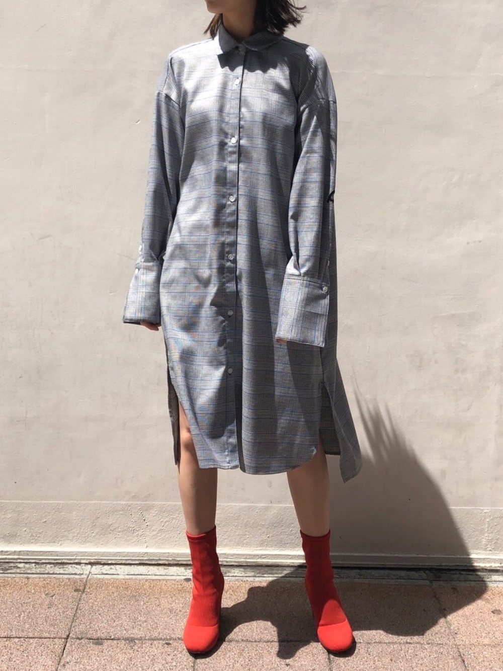 「snidel、シャツワンピ、スナイデル、秋ワンピ、Rage Against The Machine、SNIDEL 2018 Autumn Winter 1st Collection」｜「SNIDELのRAGEコラボエンブロイダリーシャツワンピース（シャツワンピース、その他）」を使った、SNIDEL_official_snapさん（レディース・160cm）の夏コーディネートの1枚目の写真