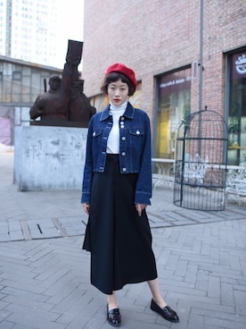 「PULL&BEAR（プルアンドベア）のアイテム（ローファー）」を使った、张乐美子さん（レディース・162cm）の秋コーディネート