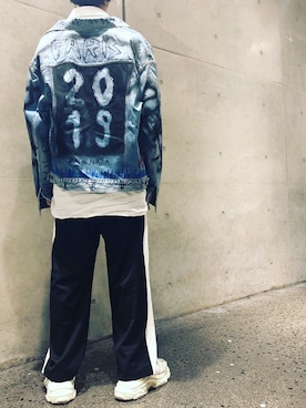 「BALENCIAGA」｜「アイテム（デニムジャケット）」を使った、いっくんさん（メンズ・179cm）の冬コーディネート