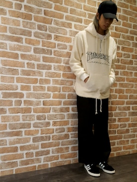 「THRASHER（スラッシャー）のアイテム」を使った、にしおさん（メンズ・180cm）の秋コーディネート