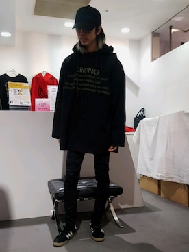 「JUUN.J（ジュンジェイ）のアイテム」を使った、にしおさん（メンズ・180cm）の冬コーディネート