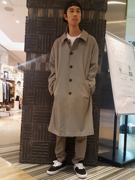 「whiteland」｜「アイテム（トレンチコート）」を使った、にしおさん（メンズ・180cm）の秋コーディネート