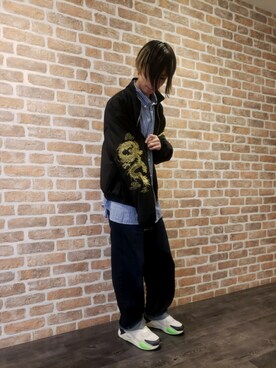 「whiteland」｜「アイテム（ブルゾン）」を使った、にしおさん（メンズ・180cm）の春コーディネート