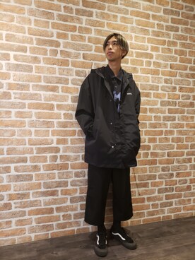 「whiteland」｜「アイテム（ステンカラーコート）」を使った、にしおさん（メンズ・180cm）の秋コーディネート