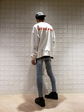 「whiteland」｜「アイテム（スウェット）」を使った、にしおさん（メンズ・180cm）の冬コーディネート