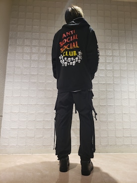 「DANKE SCHON（ダンケシェーン）のDankeSchon/ダンケシェーン/NS CARGO PANTS/カーゴパンツ（休闲短裤、ブラック系）」を使った、にしおさん（メンズ・180cm）の夏コーディネート