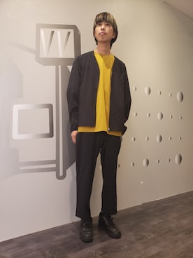 「WHITELAND（ホワイトランド）のアイテム（上衣、ブラック系）」を使った、にしおさん（メンズ・180cm）の夏コーディネート