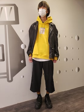 「whiteland」｜「アイテム（ライダースジャケット）」を使った、にしおさん（メンズ・180cm）の秋コーディネート
