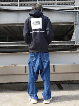 「DANKE SCHON（ダンケシェーン）のDankeSchon/ダンケシェーン/ジャイアントペインターパンツ/Giant Painter Pants（其他裤装、ブルー系）」を使った、にしおさん（メンズ・180cm）の秋コーディネート