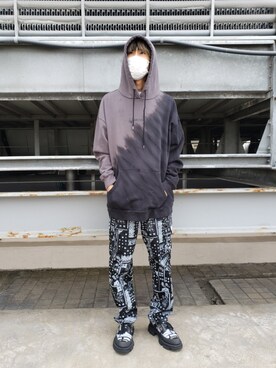 「L.H.P（エルエイチピー）のアイテム（パーカー）」を使った、にしおさん（メンズ・180cm）の秋コーディネート