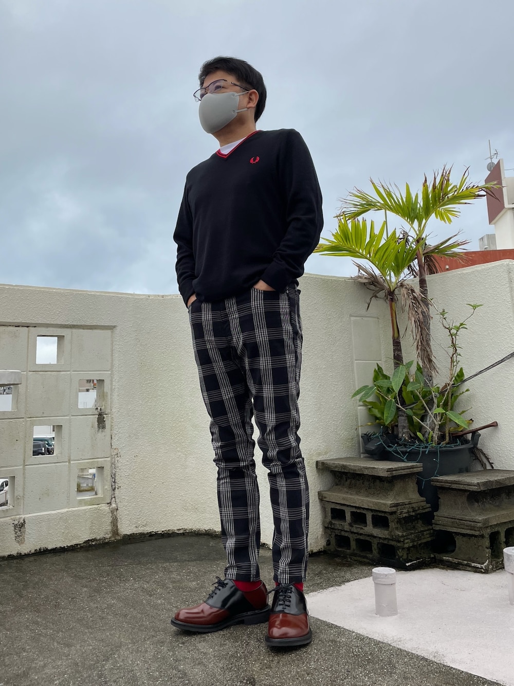 「NEW ERAのアイテム（Tシャツ/カットソー、ホワイト系）」を使った、cbabcさん（メンズ・168cm）の冬コーディネートの1枚目の写真