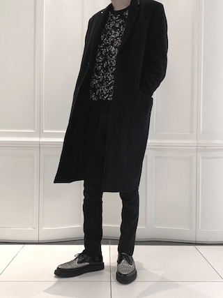 VALENTINO ロックスタッズ チェスターコート VALENTINO ロックスタッズ チェスターコート