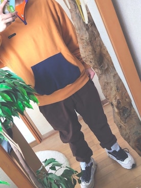「アイテム（スウェット、ゴールド系）」を使った、しゅんさん（メンズ・175cm）の冬コーディネート