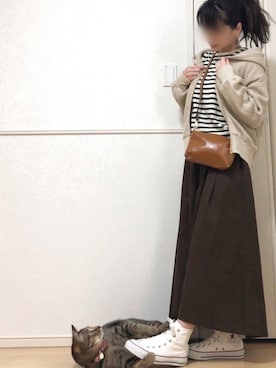 「natural couture（ナチュラルクチュール）のフリンジ大人イヤリング（イヤリング）」を使った、高野軍曹さん（レディース・158cm）の春コーディネート
