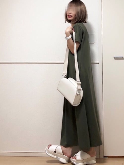 セール】【M～3XL展開】Aラインゆったり半袖マキシ丈ワンピース