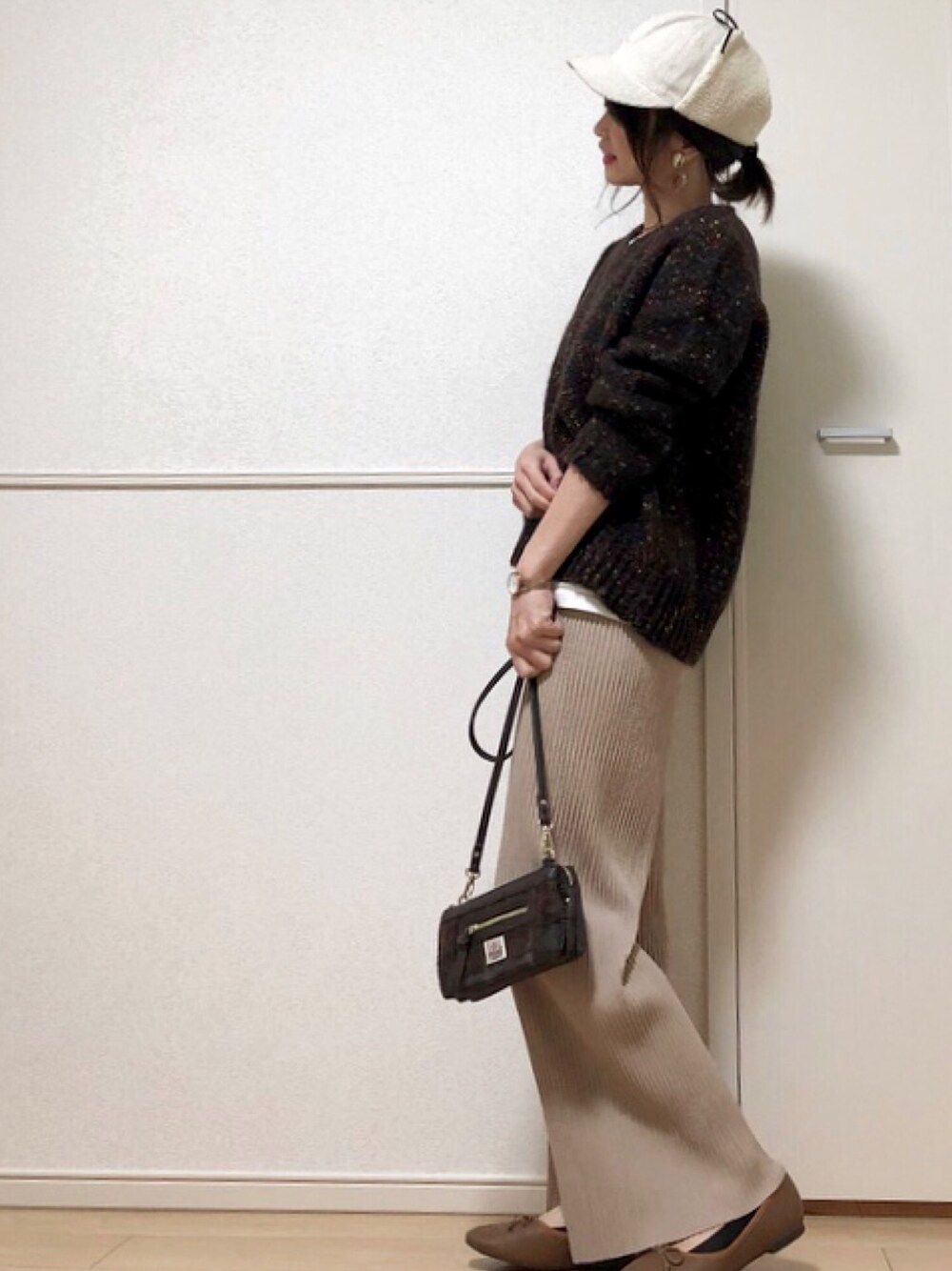 「フライトキャップ、フレディ、フレディアンドグロスター、fredy、themorningafterZOZOTOWN、themorningafter2015、harristweed、furla、THEPLATINUMSELECT、フルラ」｜「THE MORNING AFTERの[ Harris Tweed / ハリスツイード ] ウォレット バッグショルダー（財布、ブラウン系）」を使った、高野軍曹さん（レディース・158cm）の秋コーディネートの1枚目の写真