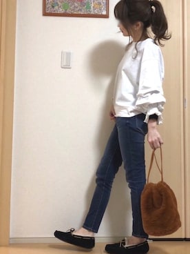 「ニコアンド」｜「アイテム（モカシン/デッキシューズ）」を使った、高野軍曹さん（レディース・158cm）の秋コーディネート