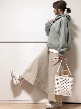「Aラインスカート」｜「アイテム（アクセサリー）」を使った、高野軍曹さん（レディース・158cm）の春コーディネート