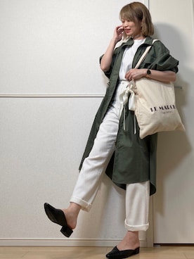 「秋先取りコーデ」｜「アイテム（モッズコート）」を使った、高野軍曹さん（レディース・158cm）の夏コーディネート