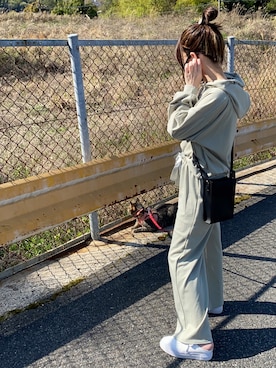 「ミニショルダー」｜「アイテム（スリッポン）」を使った、高野軍曹さん（レディース・158cm）の春コーディネート