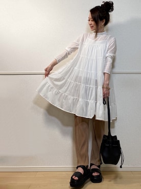 「JUNOAH（ジュノア）のアイテム（チュニック）」を使った、高野軍曹さん（レディース・158cm）の春コーディネート