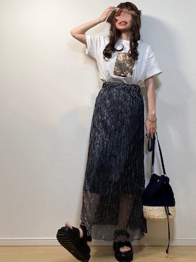 「フラワープリント」｜「アイテム（ヘアアクセサリー）」を使った、高野軍曹さん（レディース・158cm）の夏コーディネート