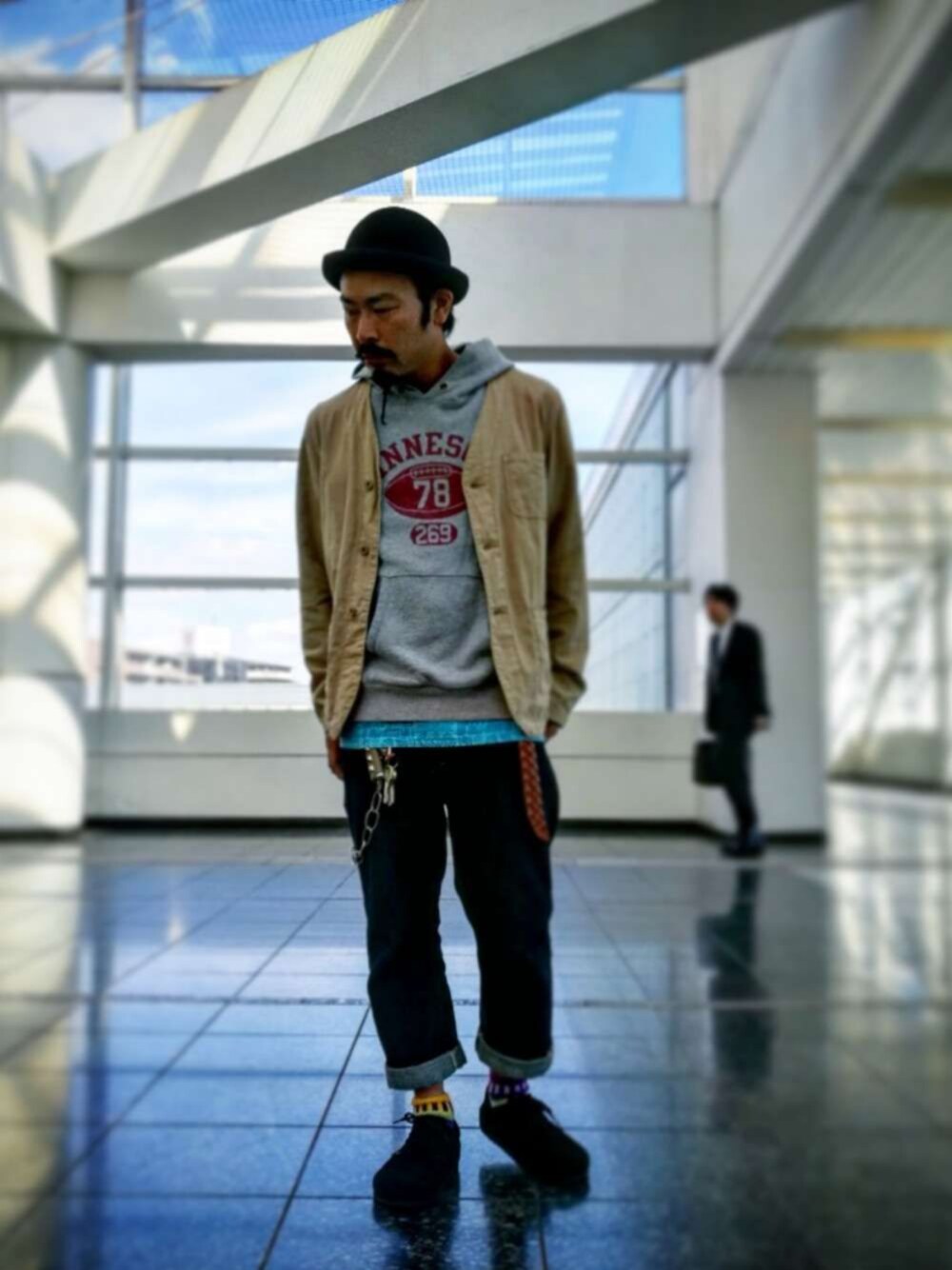 「from soup to nuts、11月23日(木祝)～26日(日)、日暮里d-倉庫、大人カジュアル、アメカジ、古着MIX」｜「BIG JHONのアイテム（カバーオール、ベージュ系）」を使った、歌右衛門さん（メンズ・169cm）の秋コーディネートの1枚目の写真