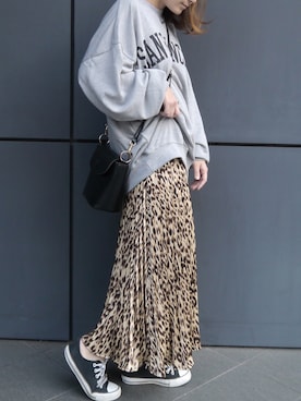 「CORNERS（コーナーズ）のアイテム（スカート）」を使った、yuminyさん（レディース・162cm）の秋コーディネート