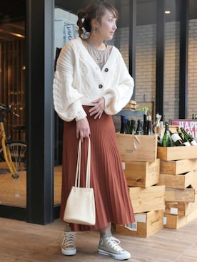 「CORNERS（コーナーズ）のアイテム（アクセサリー）」を使った、yuminyさん（レディース・162cm）の秋コーディネート