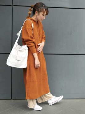 「CORNERS（コーナーズ）のアイテム（アクセサリー）」を使った、yuminyさん（レディース・162cm）の秋コーディネート