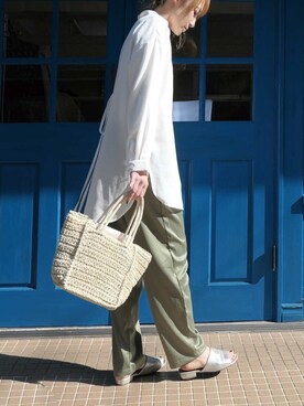 「CORNERS（コーナーズ）のヴィンテージサテンリラックスパンツ（その他パンツ）」を使った、yuminyさん（レディース・162cm）の春コーディネート