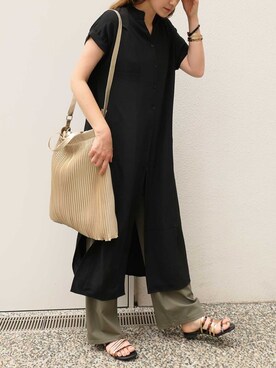 「プリーツバッグ」｜「アイテム（シャツワンピース）」を使った、yuminyさん（レディース・162cm）の夏コーディネート