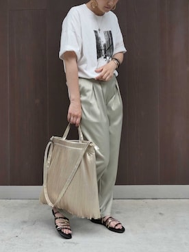 「CORNERS（コーナーズ）のヴィンテージサテンリラックスパンツ（その他パンツ）」を使った、yuminyさん（レディース・162cm）の夏コーディネート