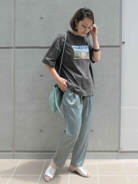 「CORNERS（コーナーズ）のヴィンテージサテンリラックスパンツ（その他パンツ）」を使った、yuminyさん（レディース・162cm）の夏コーディネート