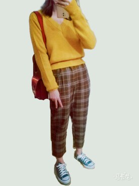 「CONVERSE（コンバース）のアイテム（スニーカー、グレー系）」を使った、bangshakelakaさん（レディース・158cm）の秋コーディネート