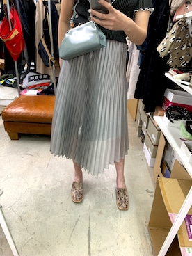 「シルバー」｜「アイテム（スリッポン）」を使った、DAMIER_Osaka.Yumiさん（レディース・170cm）の春コーディネート
