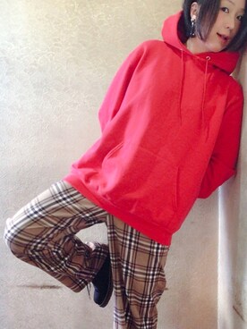 ローファーを使った 赤パーカー の人気ファッションコーディネート Wear