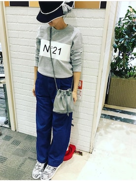 「N°21（ヌメロ ヴェントゥーノ）のアイテム（スウェット）」を使った、ゆらゆらさん（レディース・153cm）の春コーディネート
