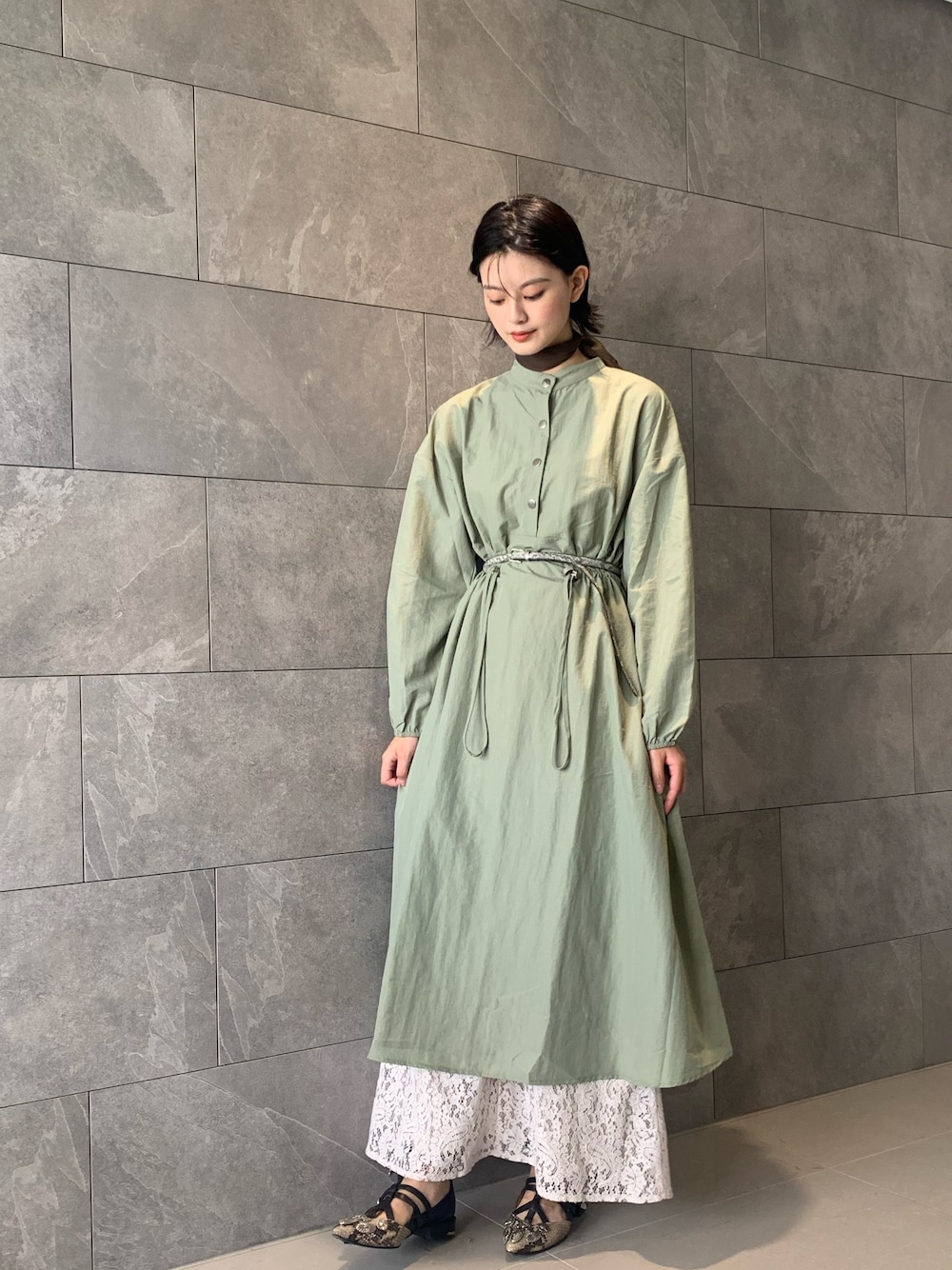 「SENSE OF PLACE by URBAN RESEARCHのアイテム（付け襟、ブラウン系）」を使った、Jammyさん（レディース・163cm）の秋コーディネートの1枚目の写真
