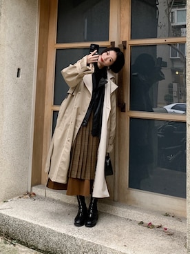 「GUIDI（グイディ）のアイテム」を使った、Una Yangさん（レディース・157cm）の冬コーディネート