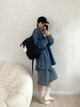 「LEVIS REDWIRE（リーバイスレッドワイヤー）のアイテム」を使った、Una Yangさん（レディース・157cm）の夏コーディネート