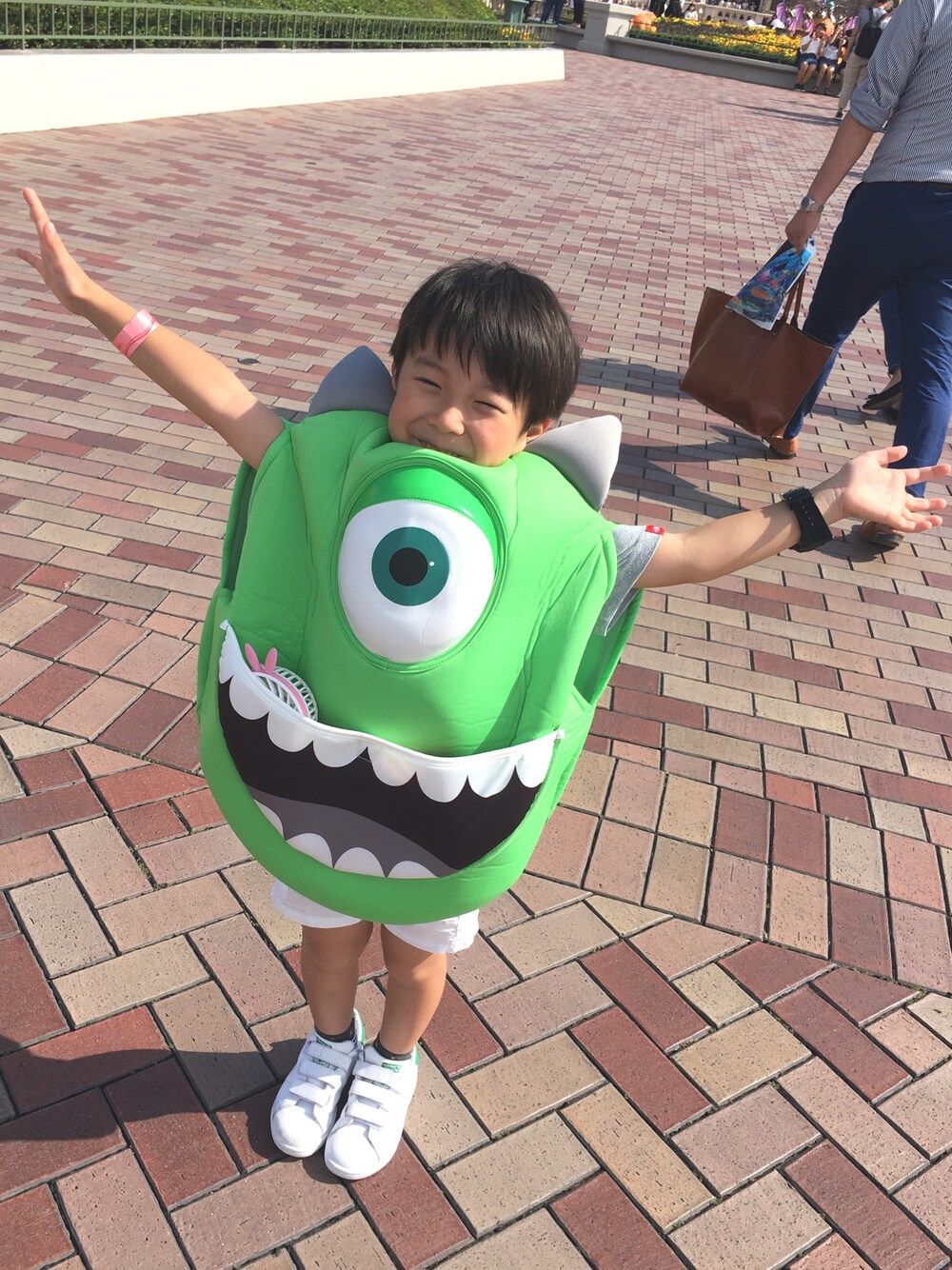 「wearhalloween2017」｜「NETのアイテム（トップス、グリーン系）」を使った、ゆいとさん（キッズ・100cm）の秋コーディネートの1枚目の写真