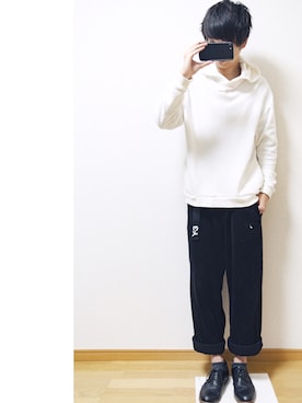 「08sircus（ゼロエイトサーカス）のアイテム（パンツ）」を使った、さとりさん（メンズ・173cm）の秋コーディネート