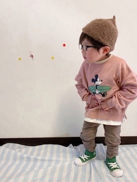 「くすみピンク」｜「アイテム（スウェット）」を使った、riiririiさん（キッズ・90cm）の春コーディネート